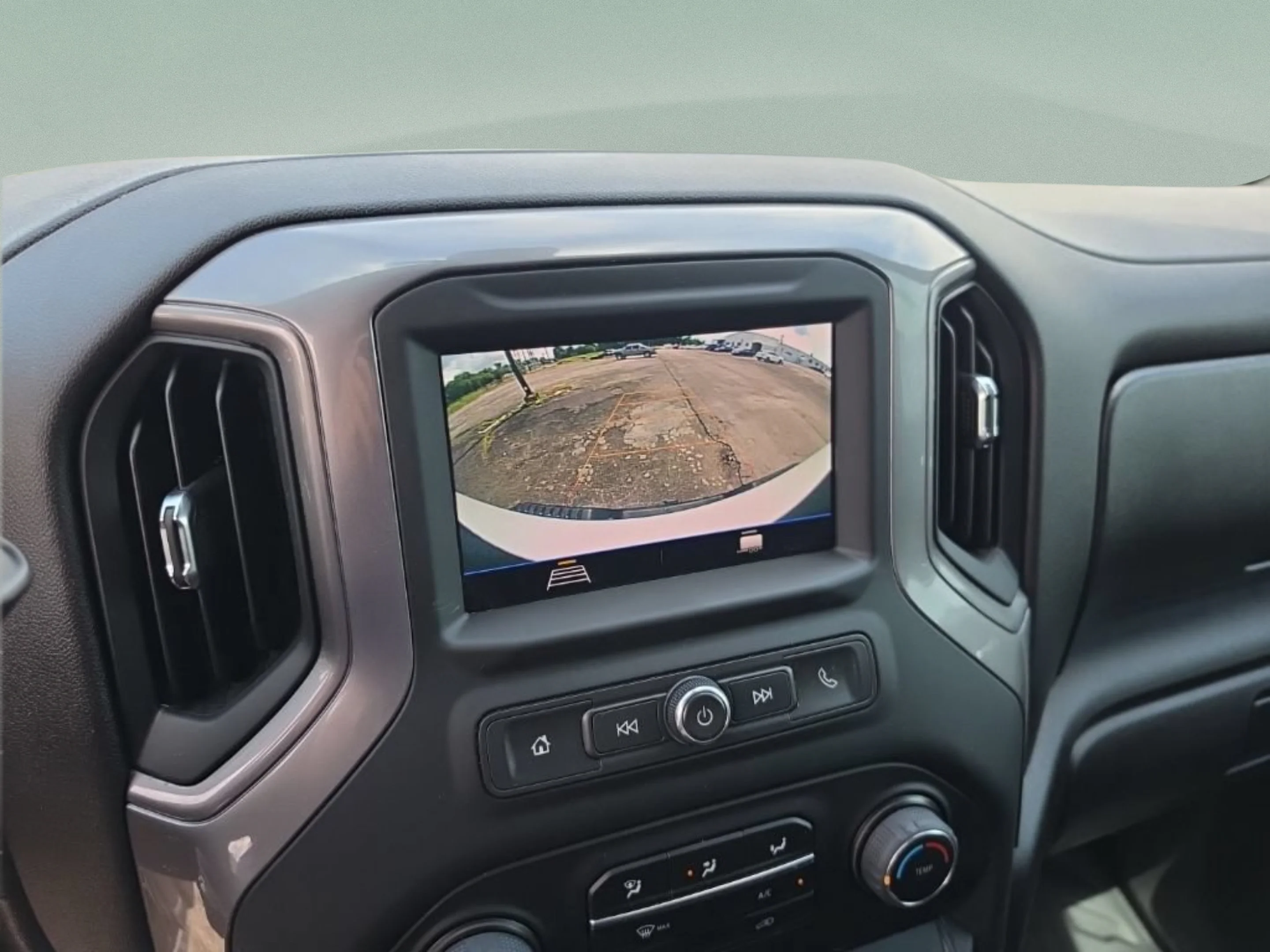 Used 2022 Summit White Chevrolet WT image 18