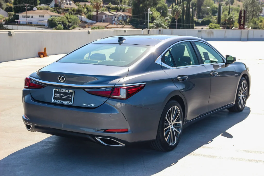 Certified Used 2025 Gray Lexus 350 image 5