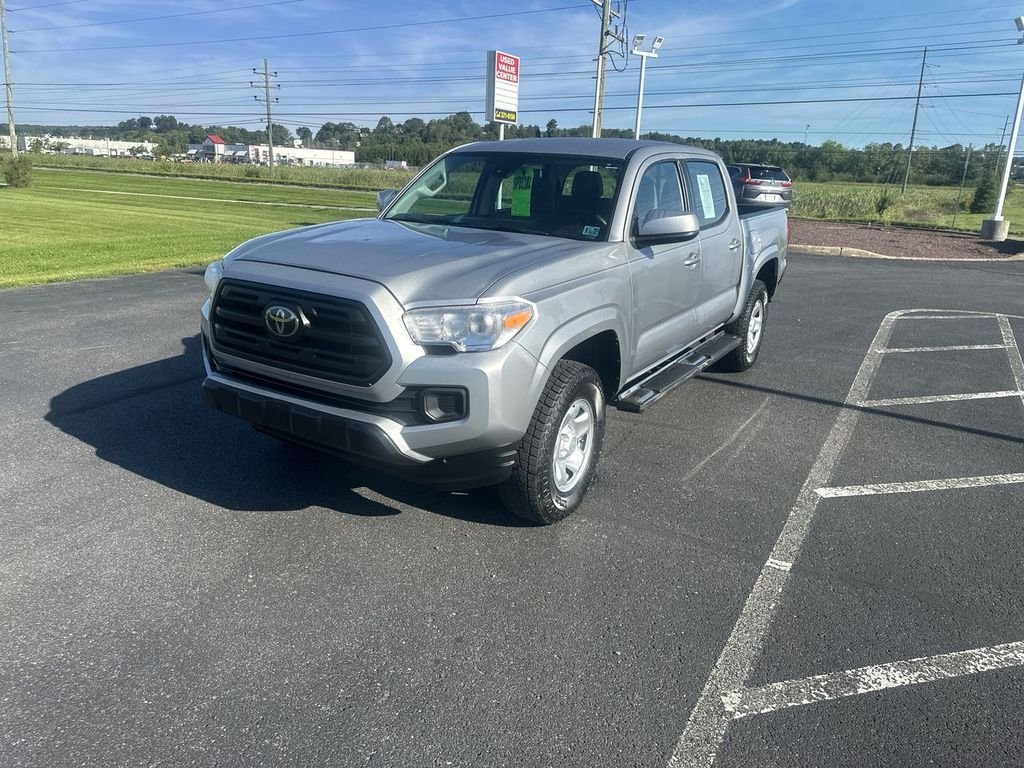 Used 2018 Silver Toyota SR image 4