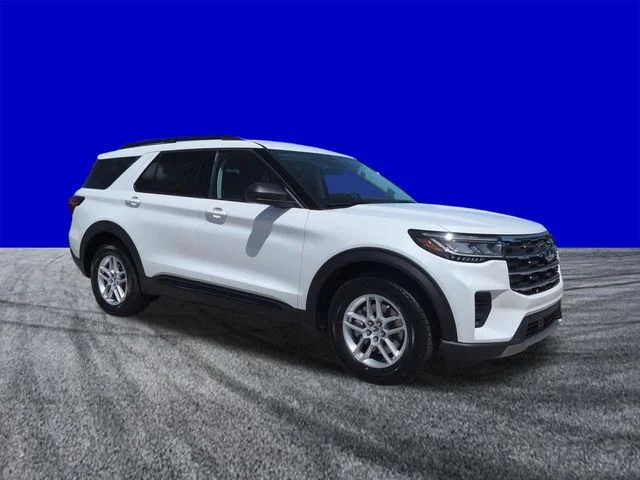 New 2026 Star White Metallic Tri-Coat Ford Active image 2