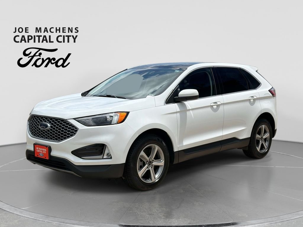 Used 2023 White Ford SEL image 9