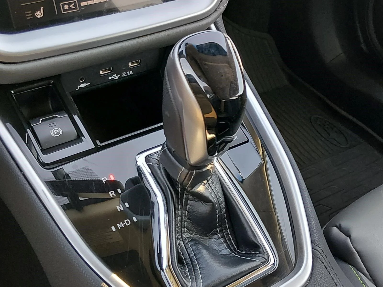 Used 2022 Ice Silver Metallic Subaru Onyx Edition XT image 28