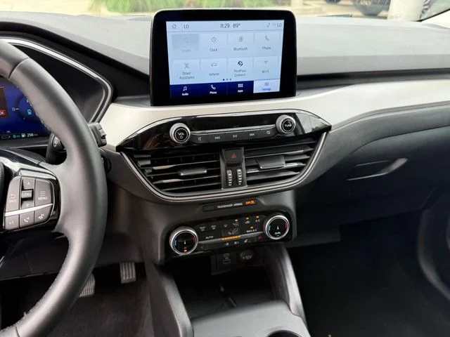 Used 2022 Gray Ford SEL image 13