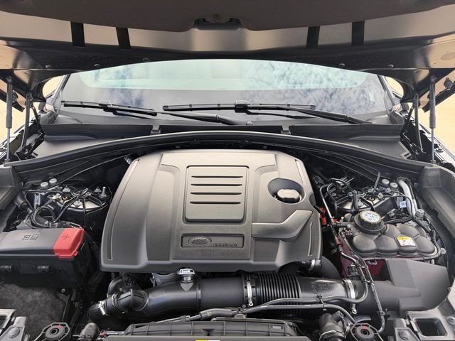 New 2026 Carpathian Grey Land Rover P250 Base image 19