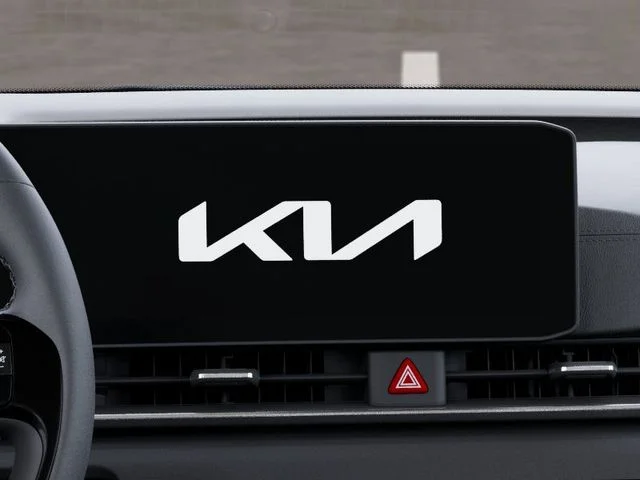 New 2027 Snow White Pearl Kia EX image 20