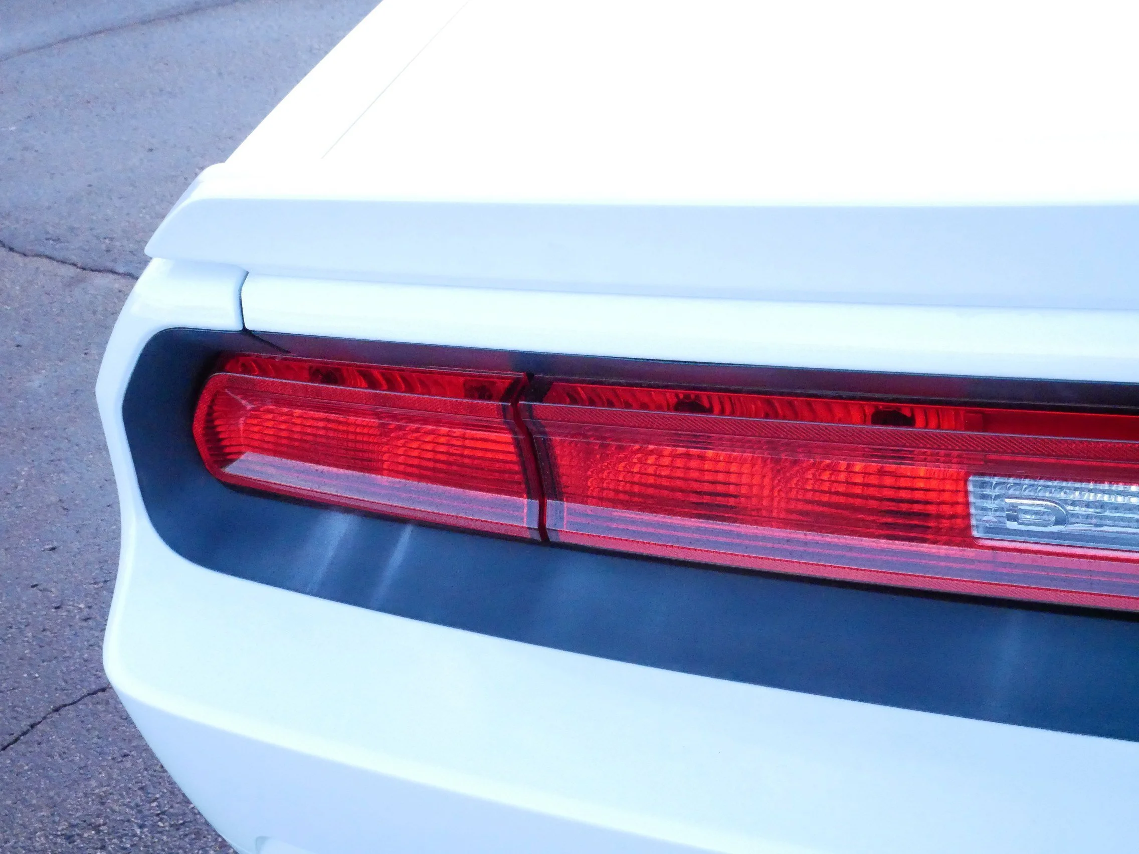 Used 2013 Bright White Dodge R/T image 17