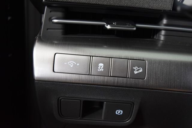 New 2027 Black Hyundai SEL Sport AWD image 29