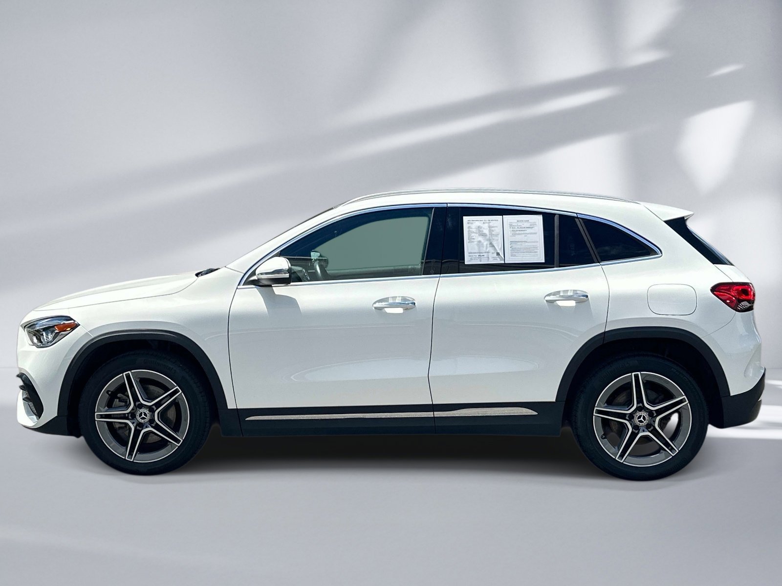 Certified Used 2022 Polar White Mercedes-Benz GLA 250 image 2