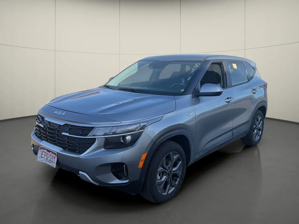 Used 2026 Gray Kia LX image 3