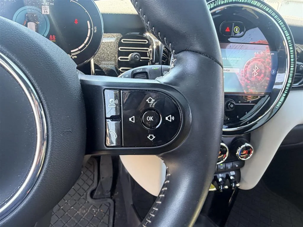 Used 2023 Nanuq White Metallic MINI Cooper SE image 10