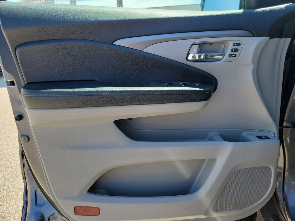 Used 2023 Gray Honda RTL image 15