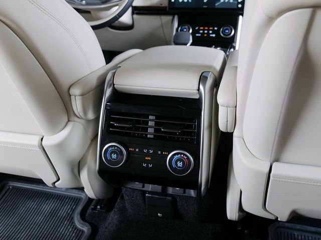 Certified Used 2023 Ostuni White Pearl Land Rover SE image 22