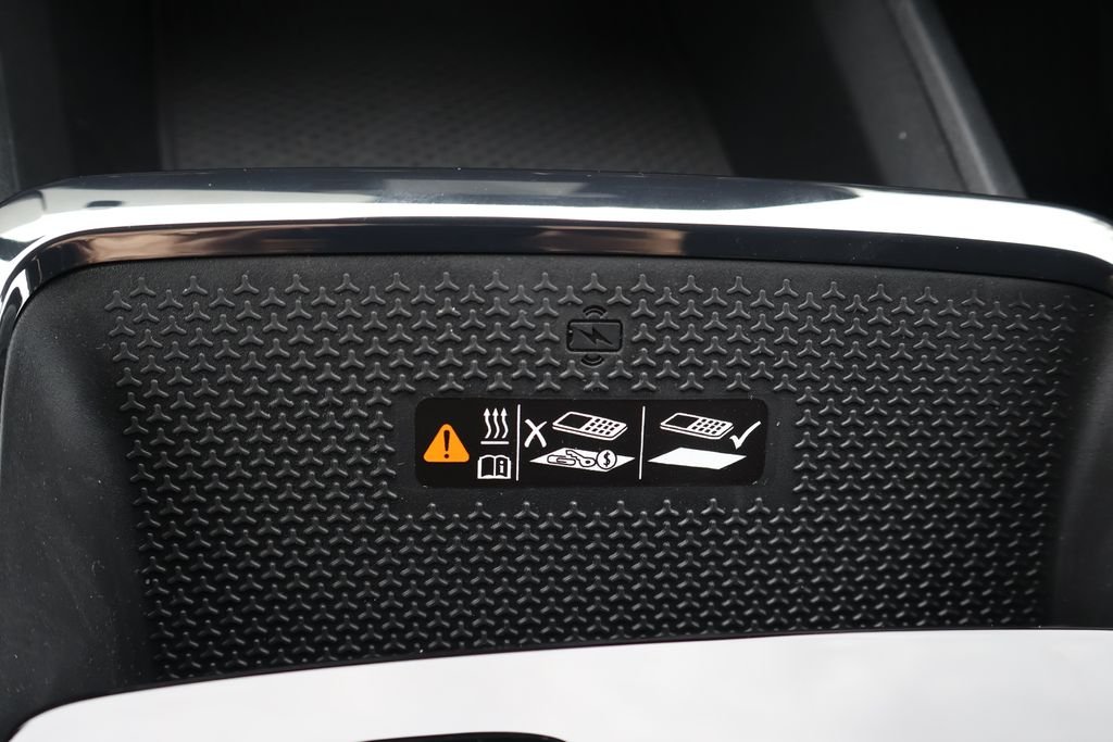 New 2026 Polar White Tricoat Chevrolet RS image 33