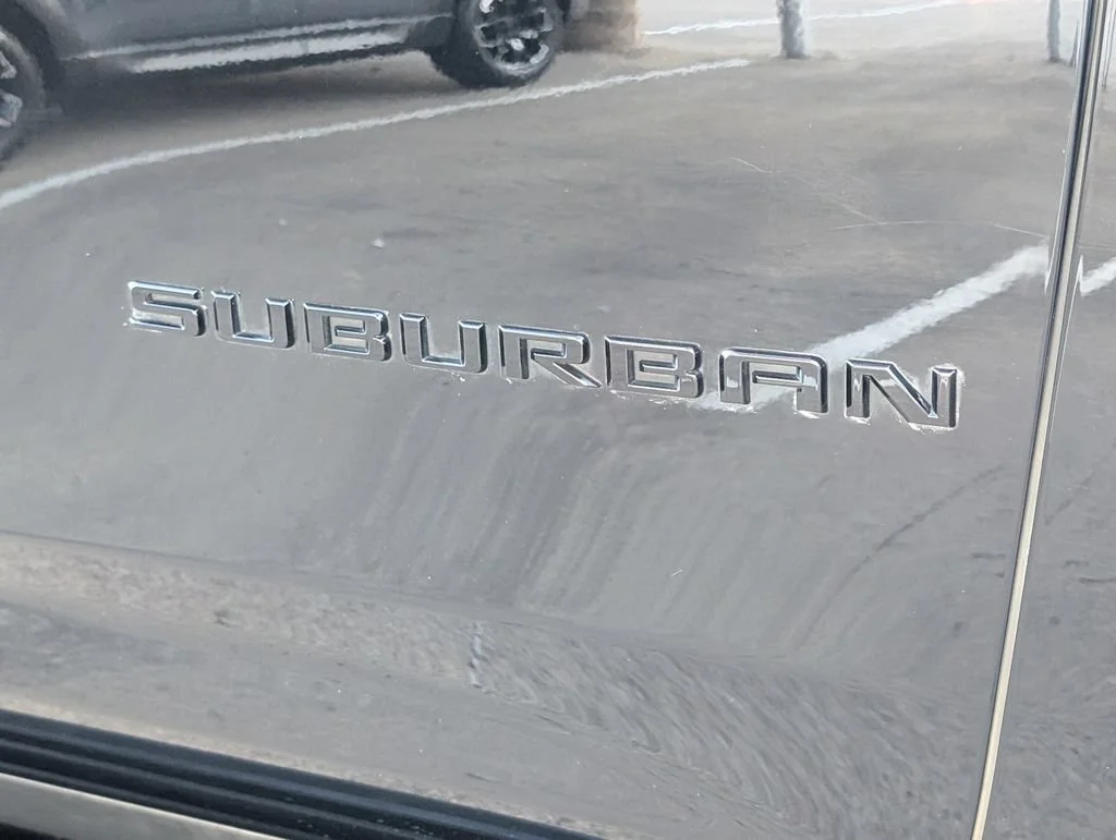 2022 Chevrolet Suburban RST - Photo 36