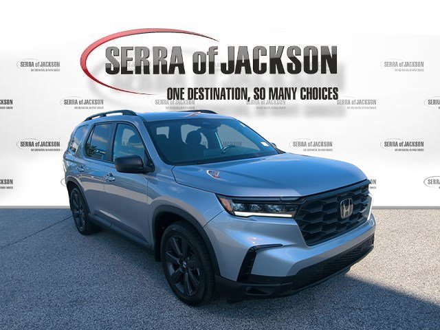 Used 2025  Honda Sport image 2