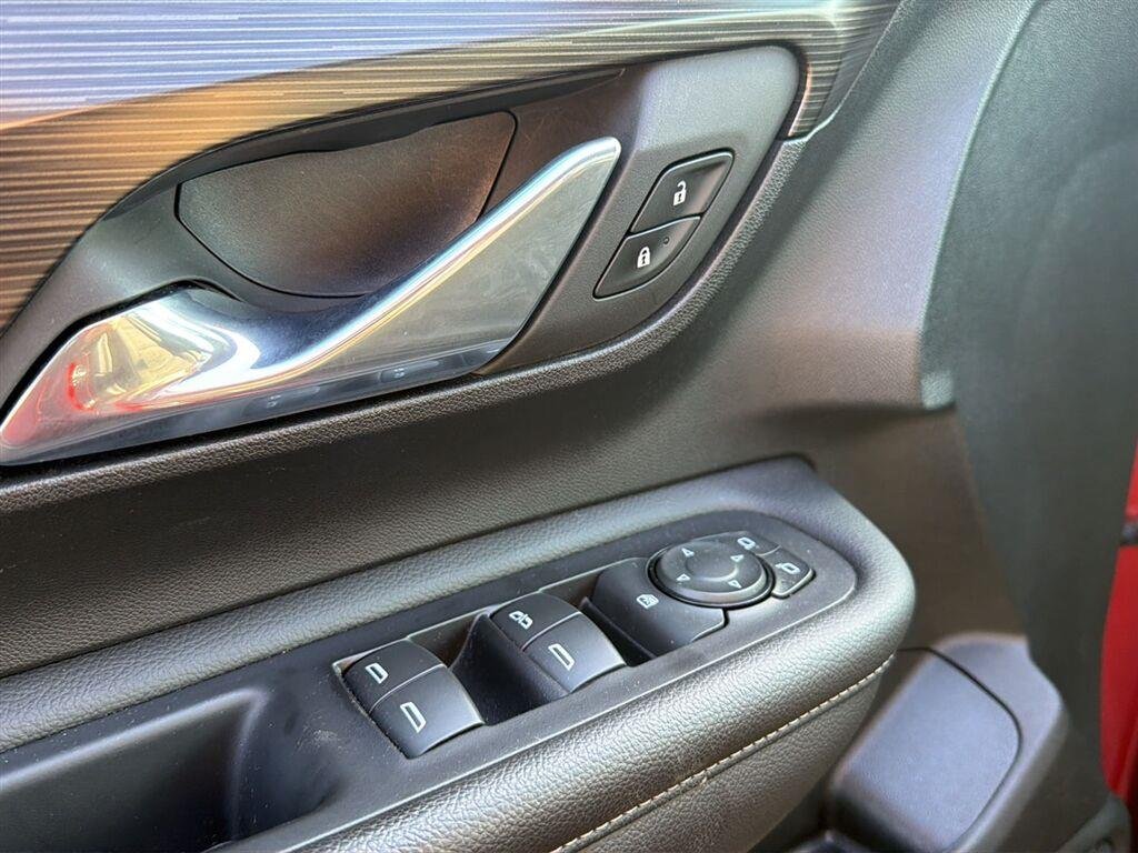 Used 2023 Volcanic Red Tintcoat GMC SLE image 12