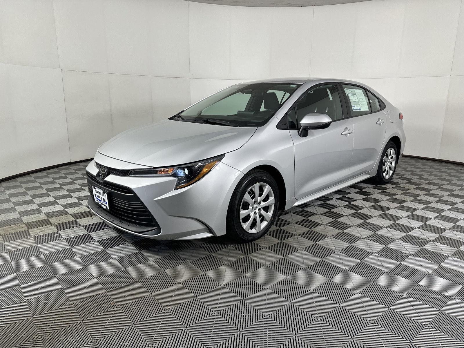 Certified Used 2024 Classic Silver Metallic Toyota  image 6
