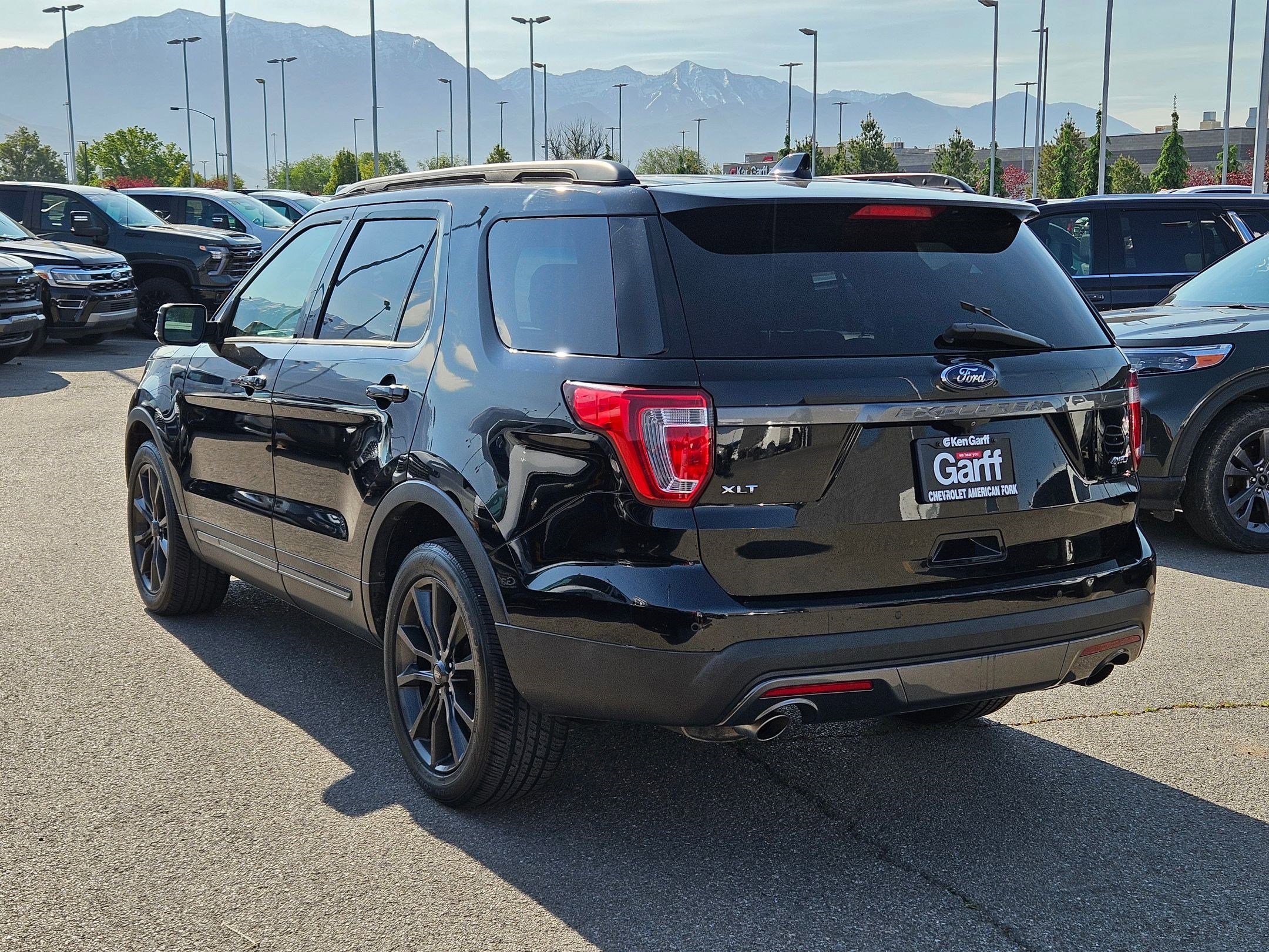 Used 2017 Shadow Black Ford XLT image 5