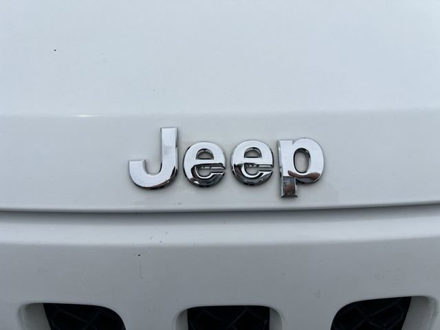 Used 2017 White Jeep High Altitude 4x4 image 26