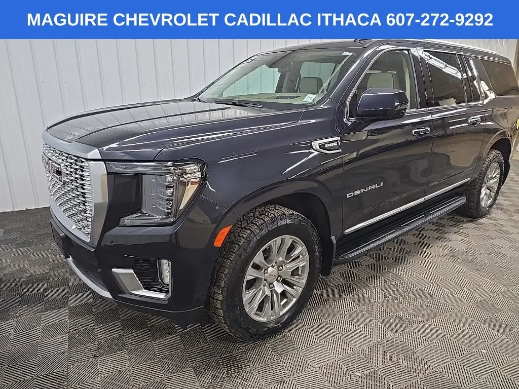 Used 2023 Silver GMC Denali image 8