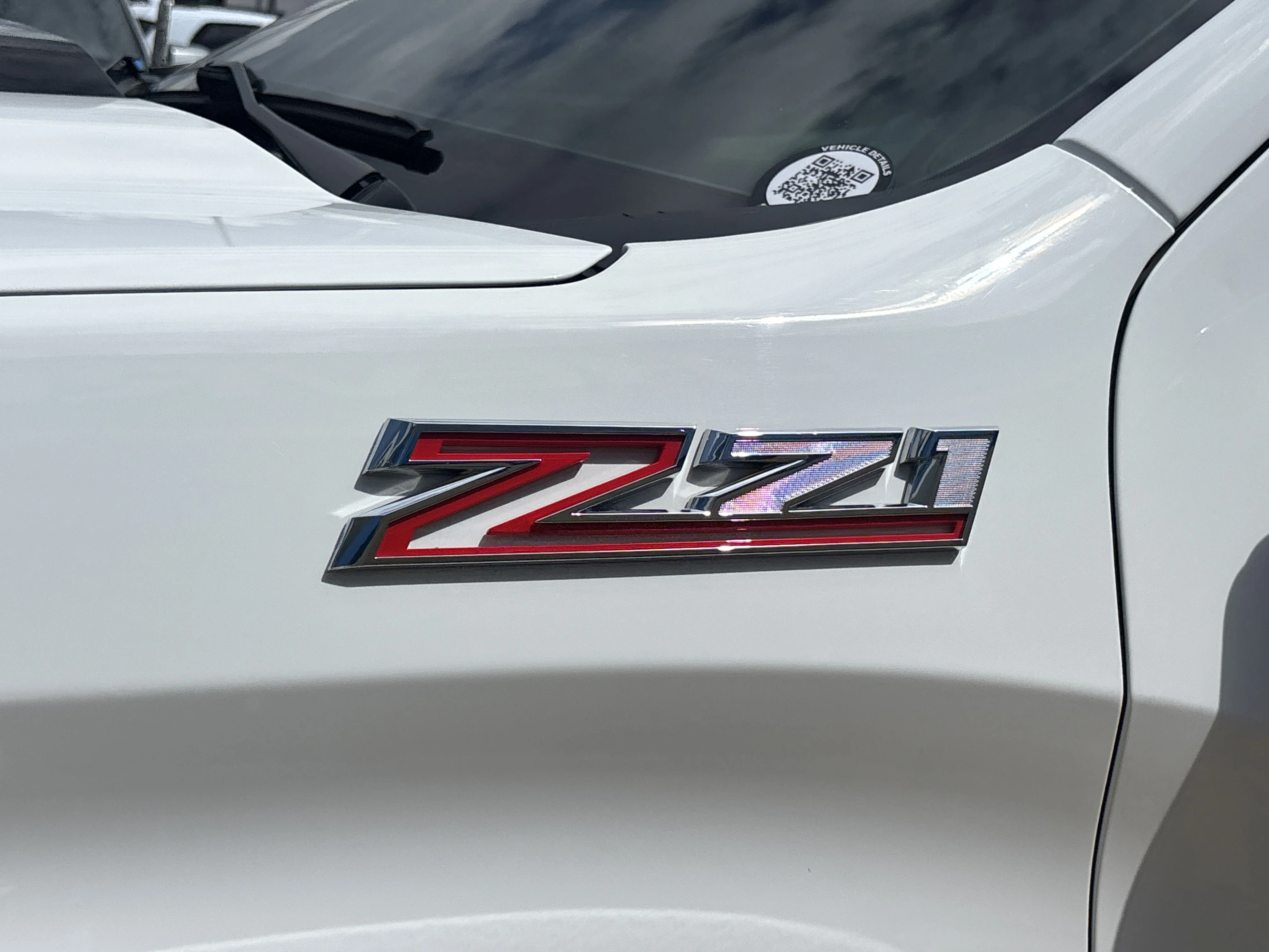 Used 2025 Summit White Chevrolet LT Trail Boss image 13