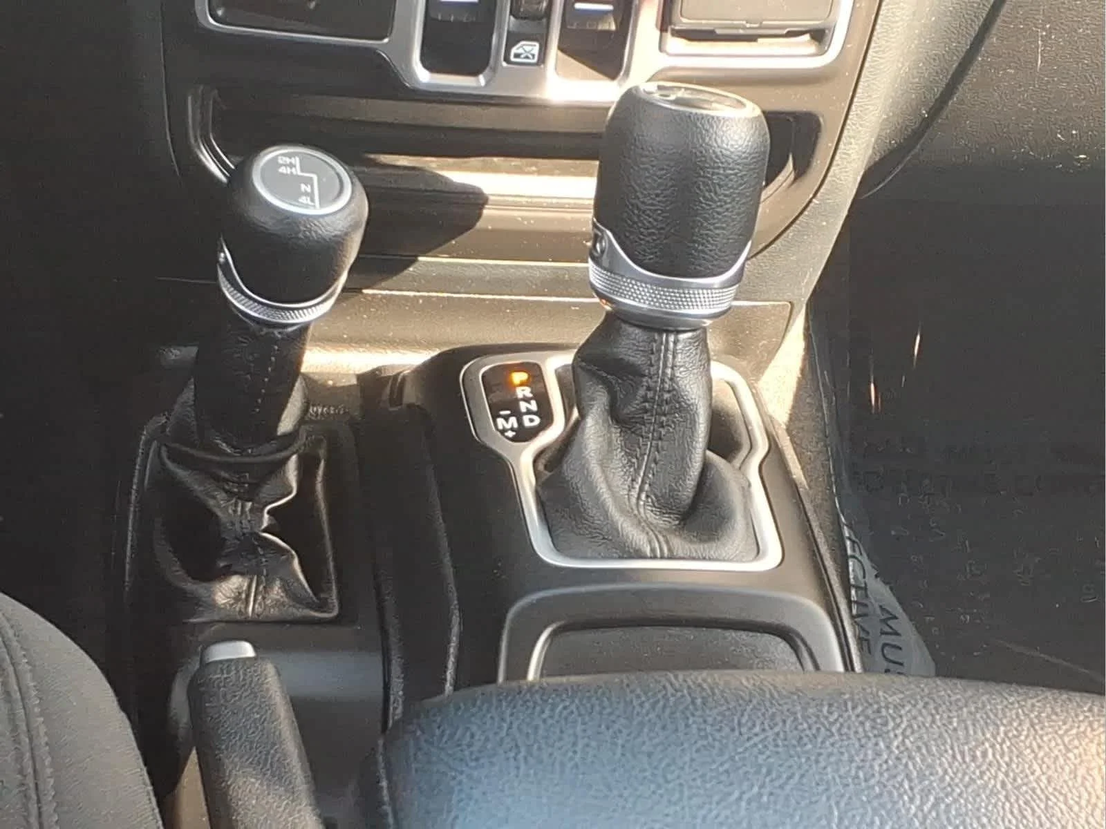 Used 2018 Black Clearcoat Jeep Sport S image 25
