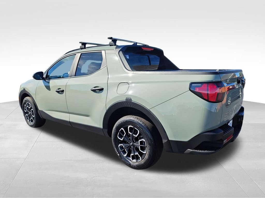 Used 2024 Green Hyundai SEL image 3