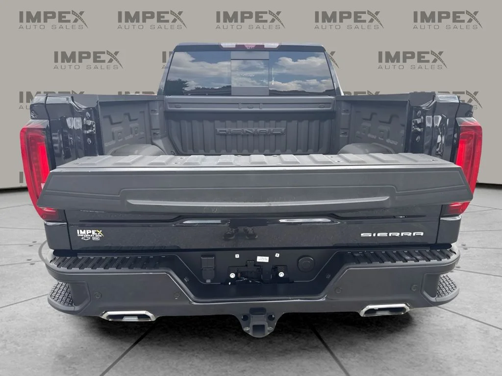 Used 2023 Silver GMC Denali image 20
