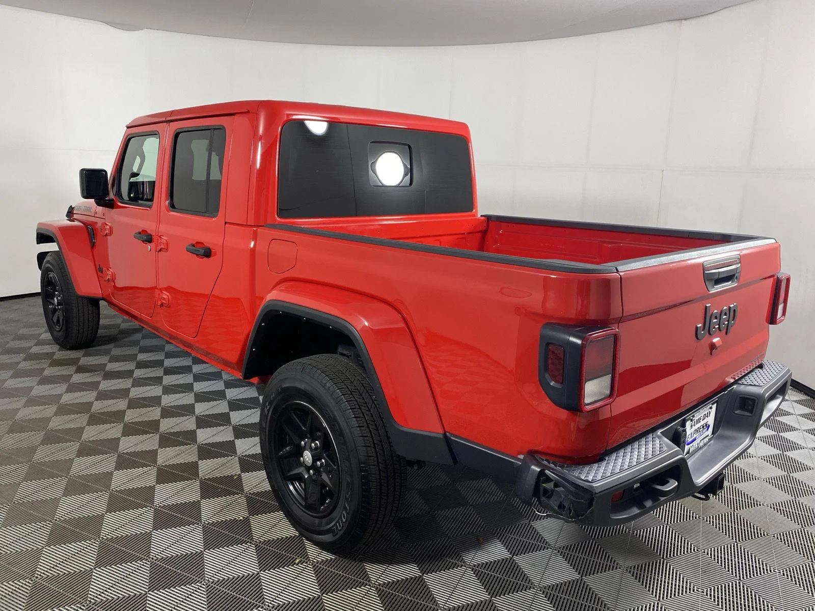 Used 2025 Firecracker Red Clearcoat Jeep Texas Trail image 5
