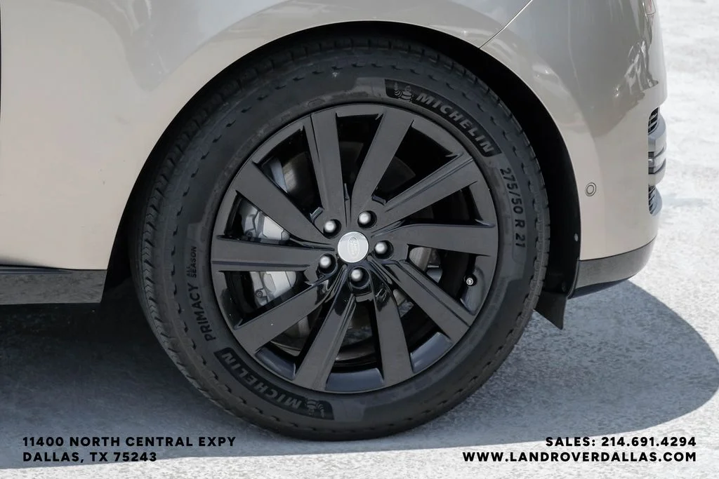 Certified Used 2023 Batumi Gold Premium Metallic Land Rover SE image 60