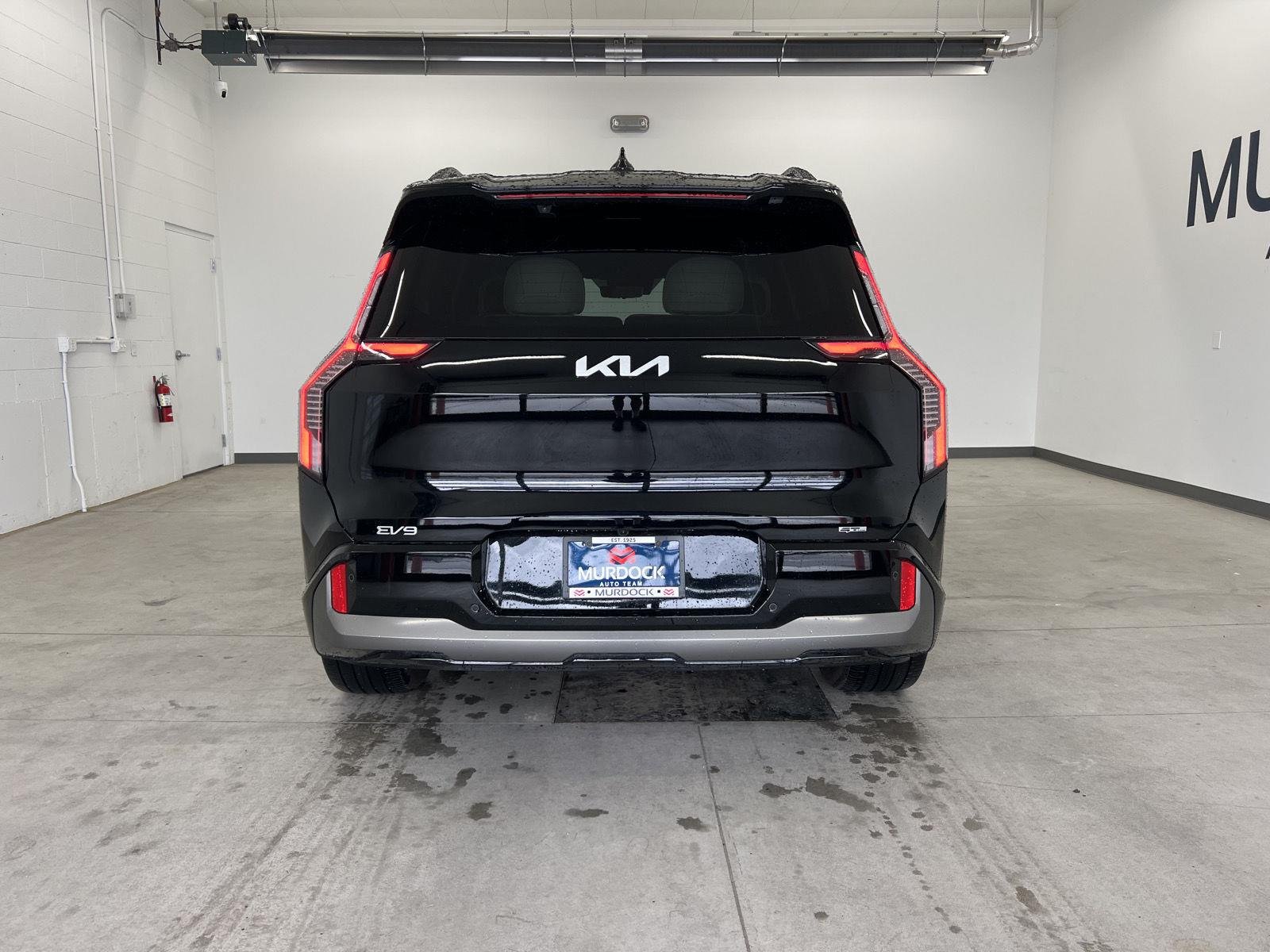 Used 2026 Ebony Black Kia GT-Line image 3