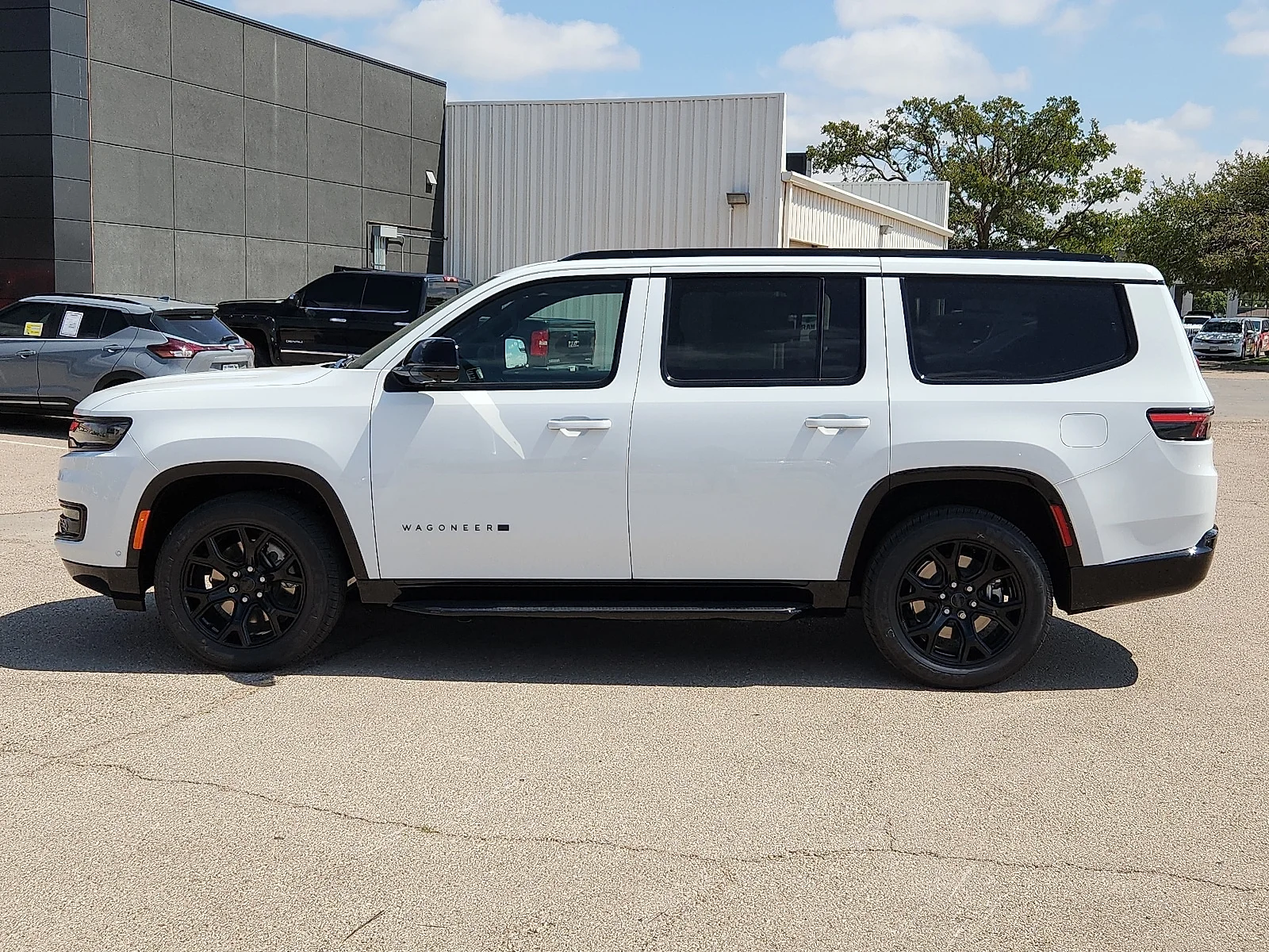 New 2025 Bright White Clear-Coat  Paint Jeep CARBIDE 4X4 image 2