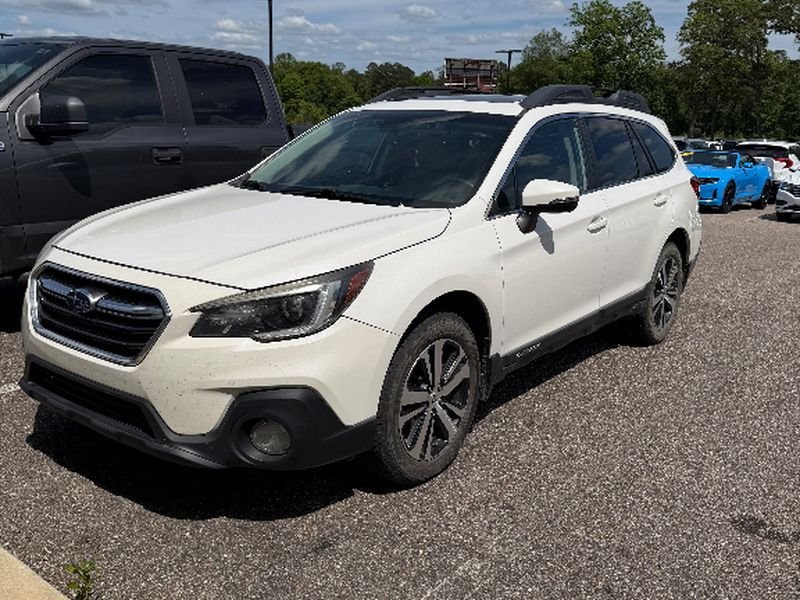 2018 Subaru Outback 2.5i Limited's photo