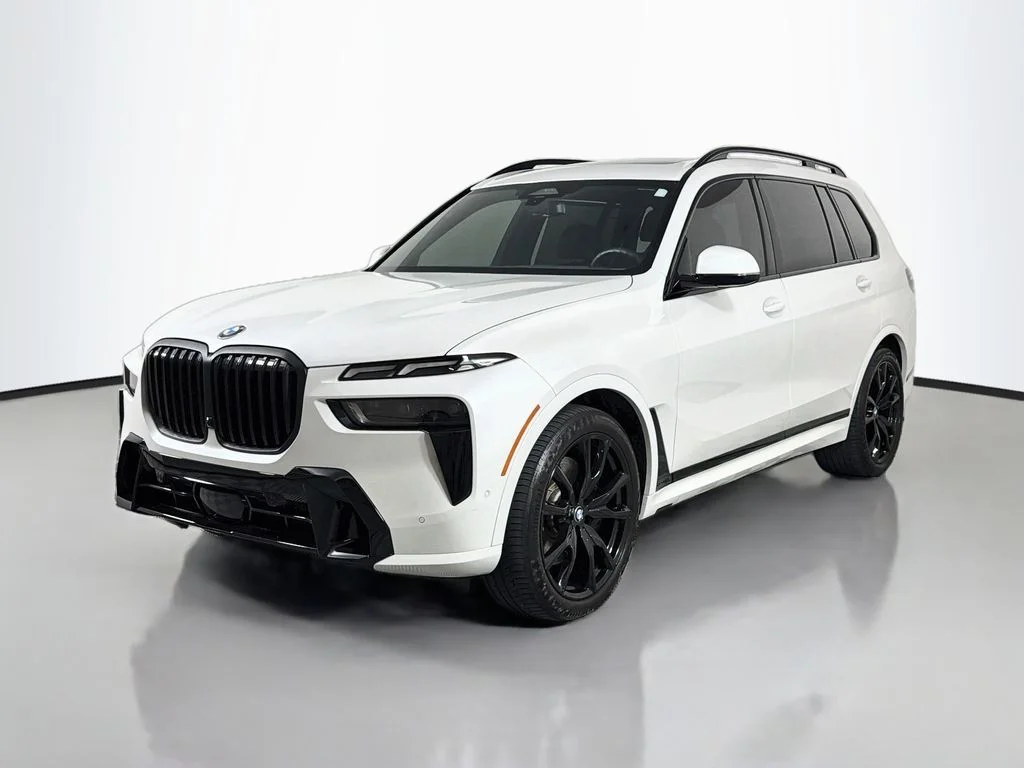 Used 2025 White BMW xDrive40i image 1