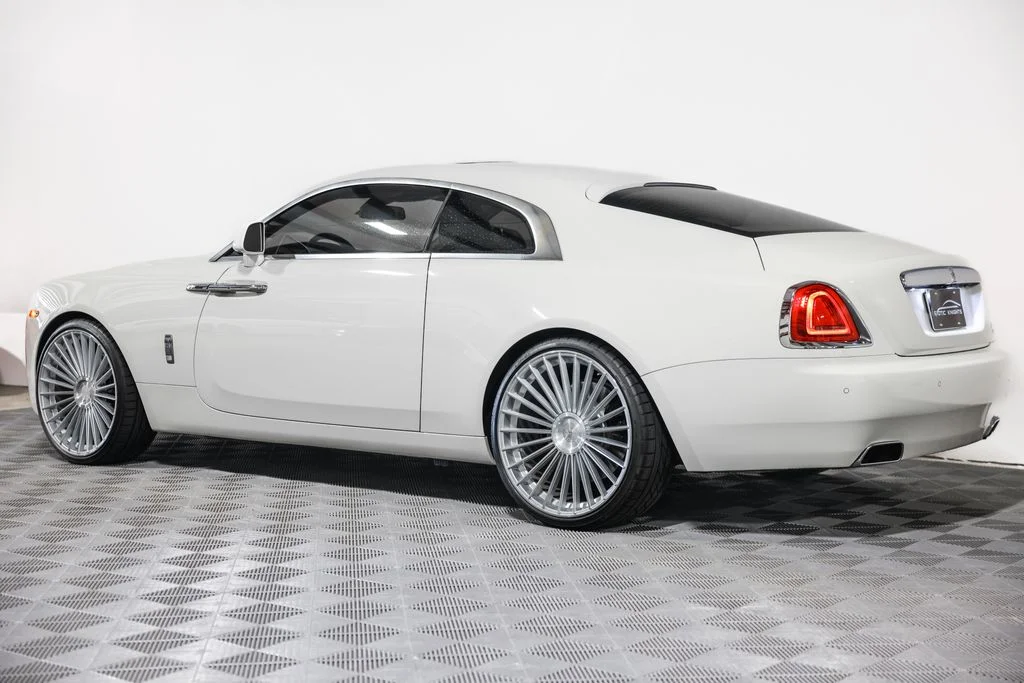 Used 2014 White Rolls-Royce Base image 16
