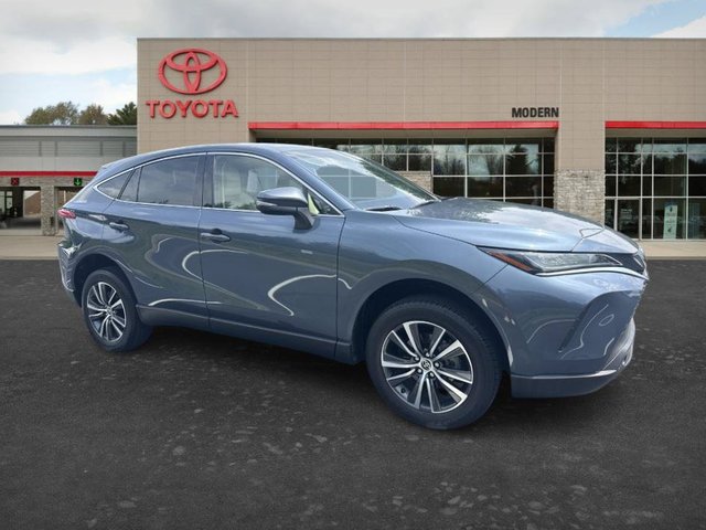 2022 Toyota Venza Hybrid LE