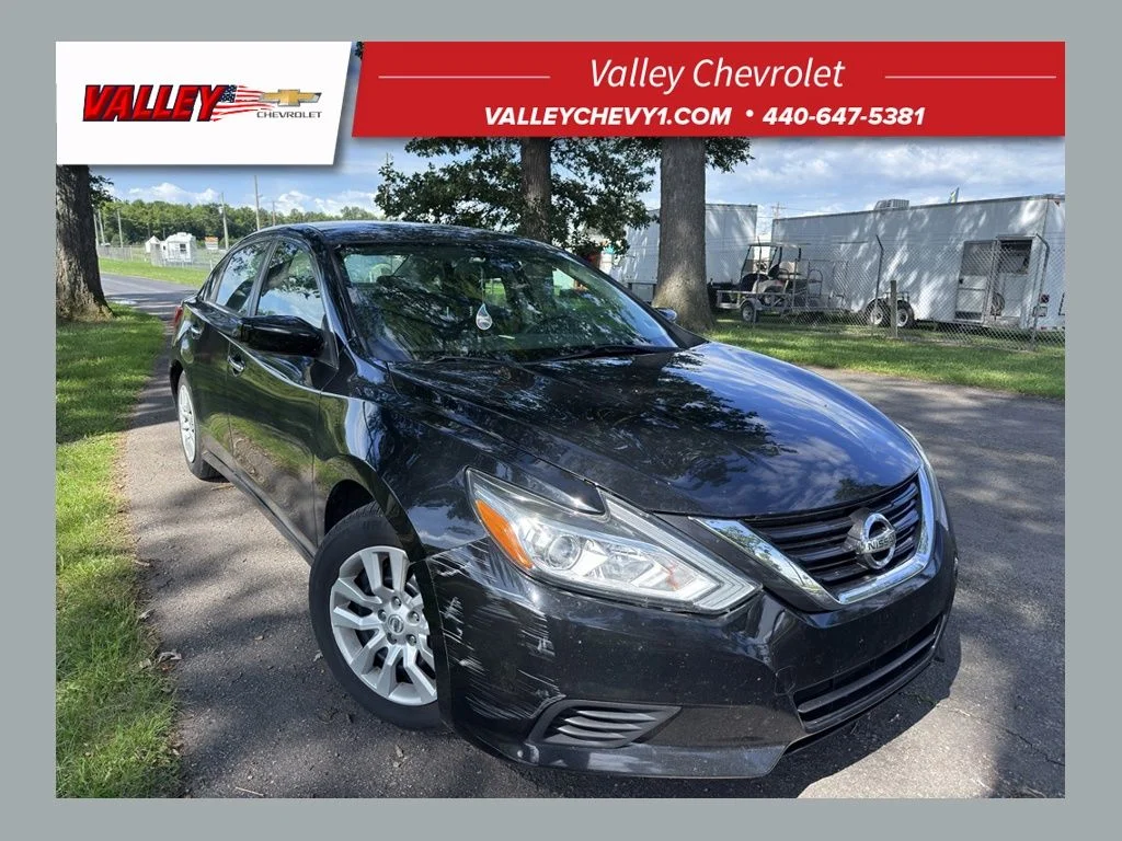 Used 2016 Black Nissan 2.5 S image 1