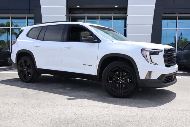 New 2026 Summit White GMC Elevation image 2