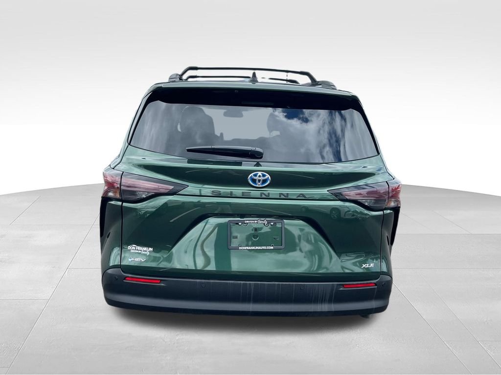 Used 2025 Green Toyota XLE image 4
