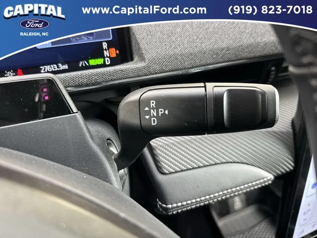 Used 2025 White Ford Premium image 31