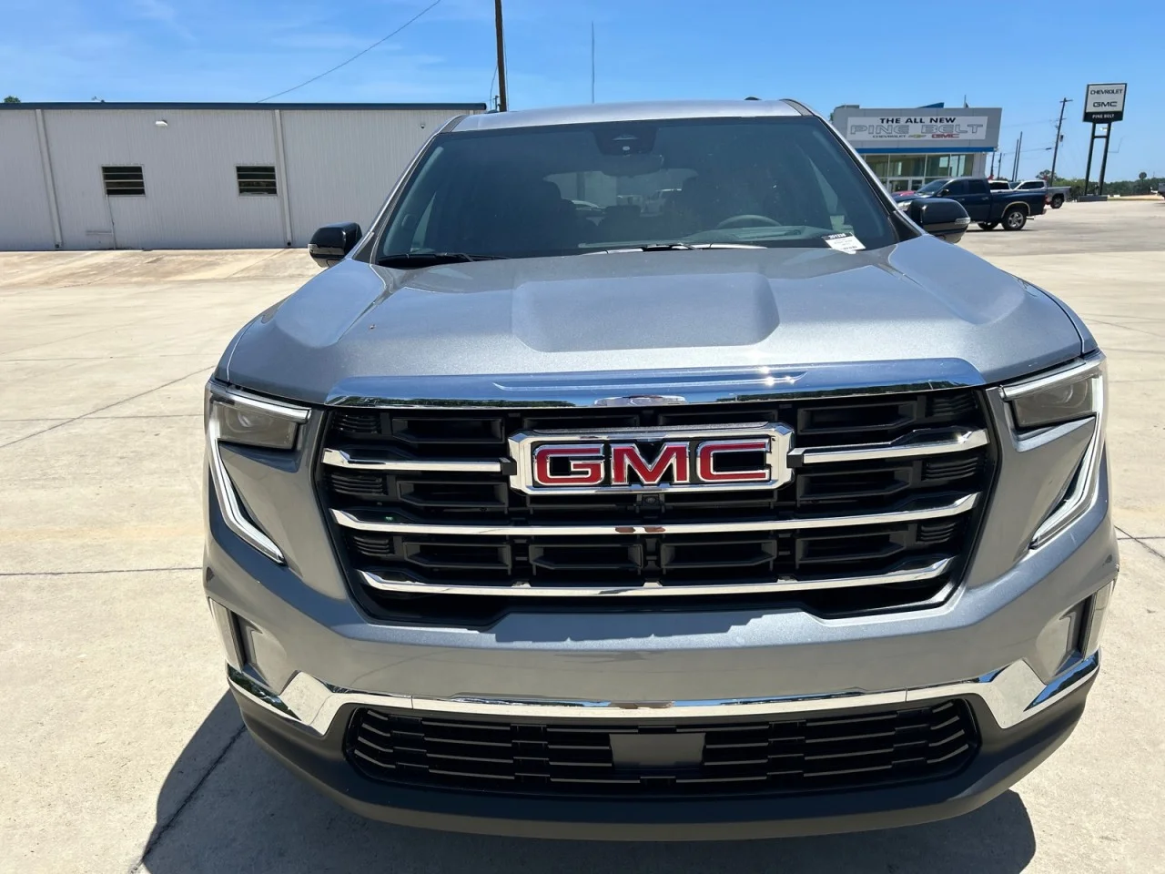 New 2026 Sterling Metallic GMC Elevation image 5