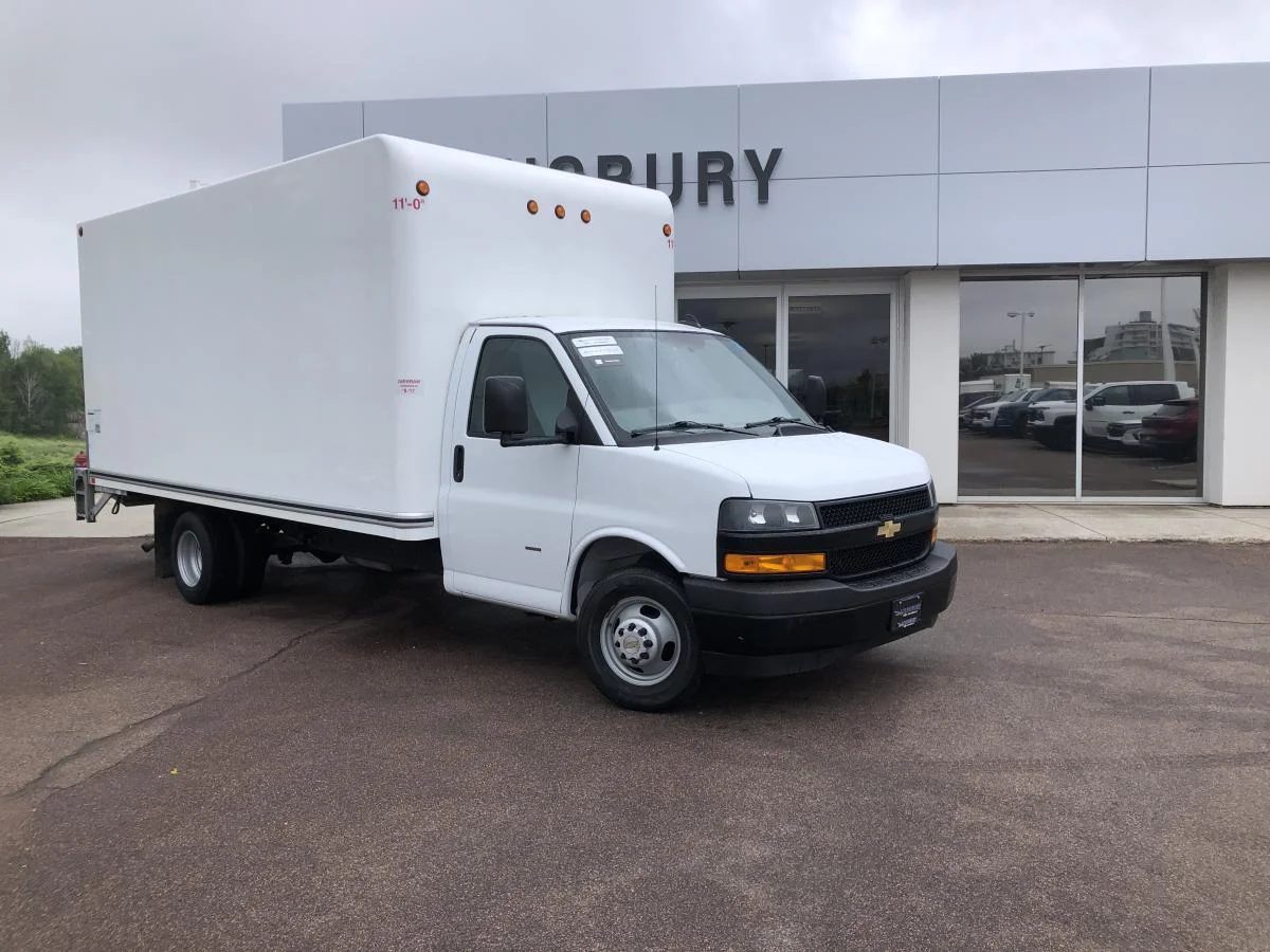 Used 2023 White Chevrolet 3500 Van 177 image 1