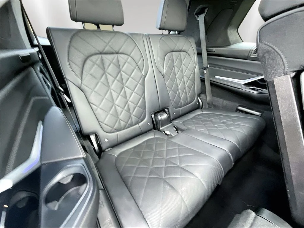 Used 2023 Skyscraper Gray Metallic BMW xDrive40i image 26
