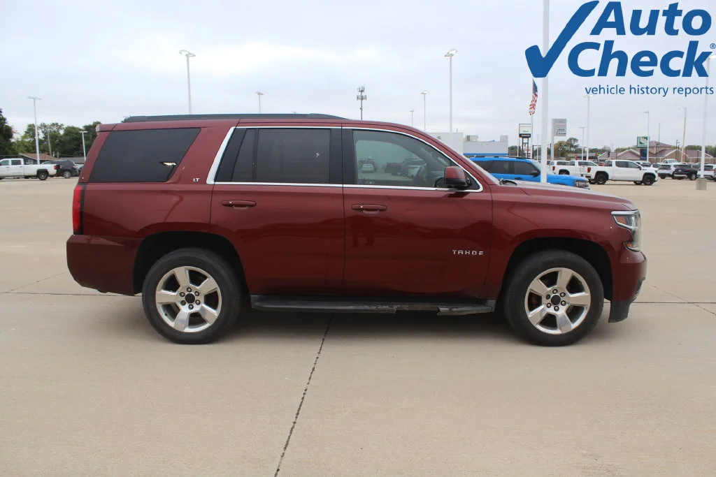 Used 2016 Chevrolet Tahoe LT with VIN 1GNSKBKC1GR215101 for sale in Storm Lake, IA