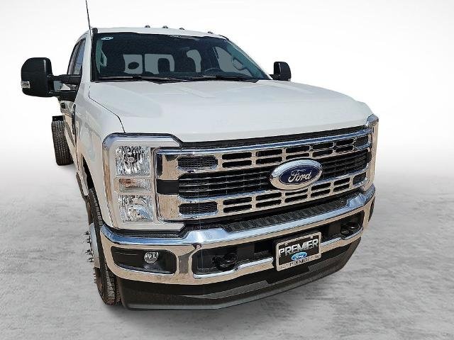 New 2026 Oxford White Ford F-350® XL image 27