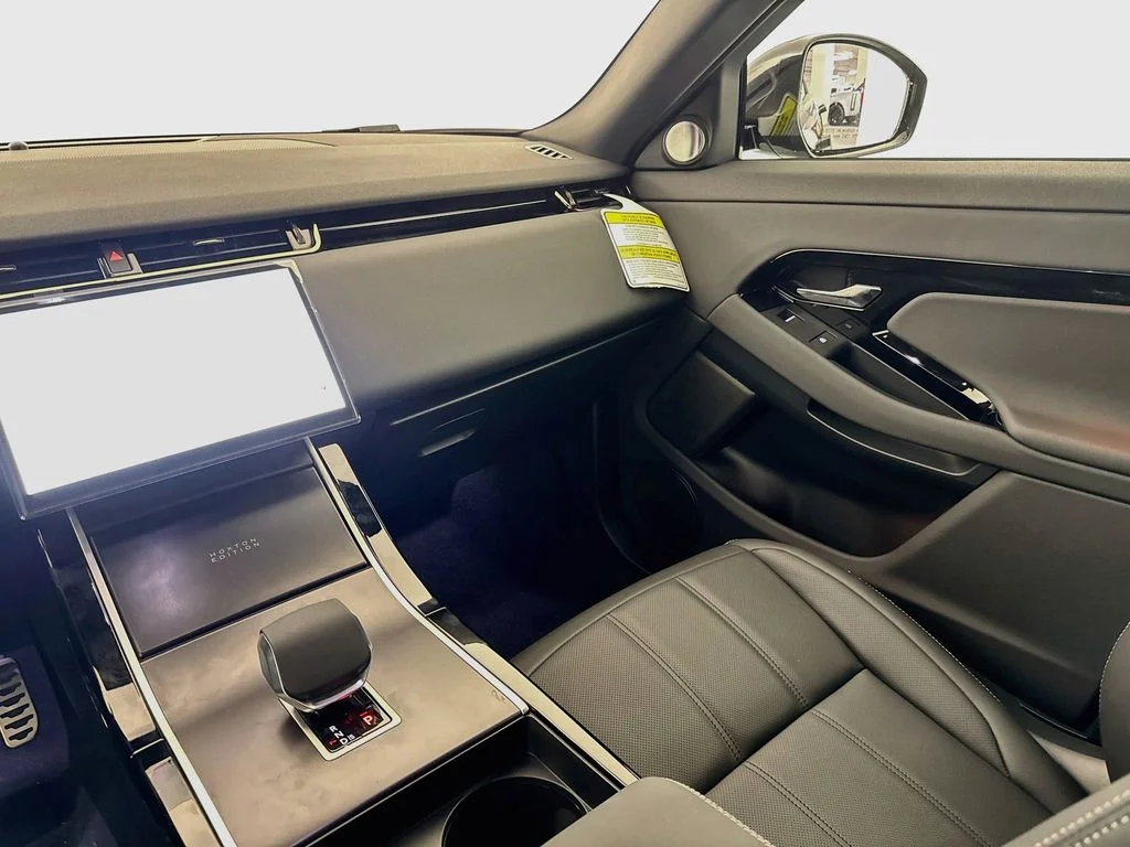 New 2026 Santorini Black Land Rover Hoxton Edition image 24