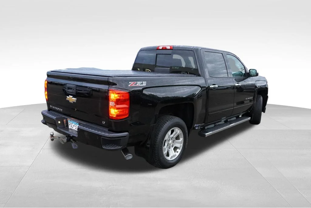 Used 2017 Black Chevrolet LT image 3
