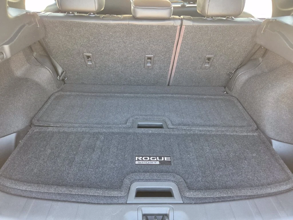 Used 2021 Gray Nissan SV image 26