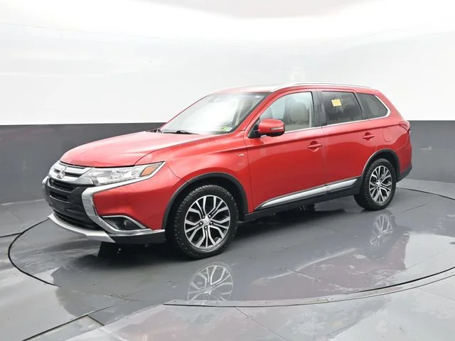 Used 2018 Red Mitsubishi GT image 2
