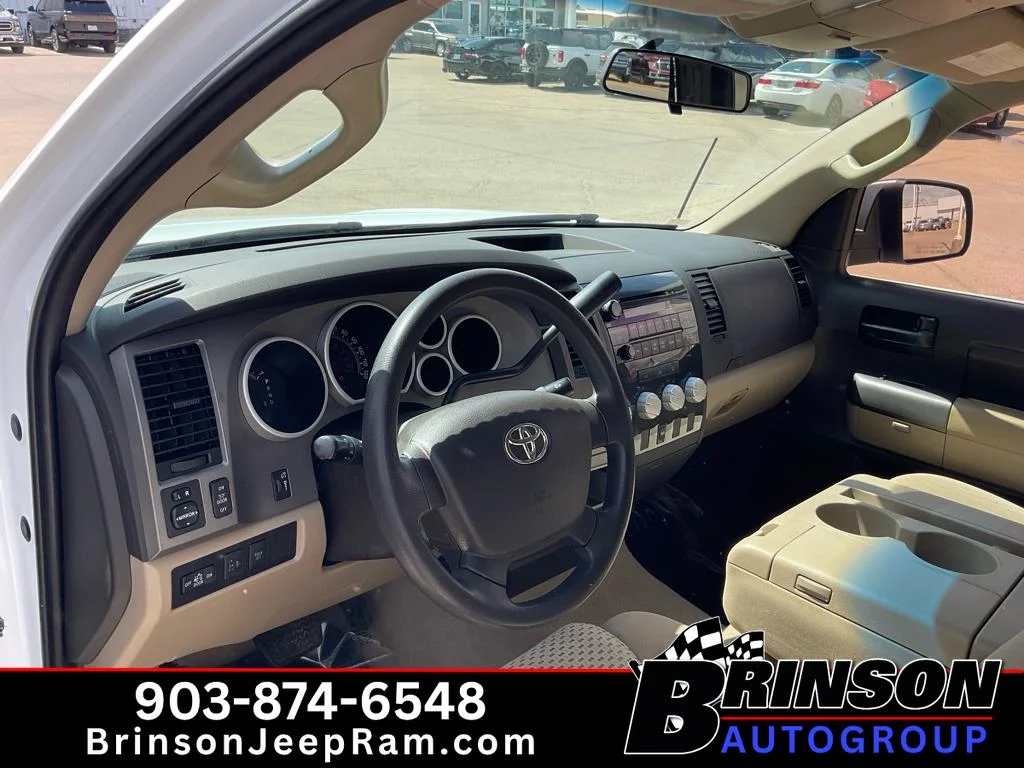 Used 2010 Super White Toyota Grade 5.7L V8 (A6) image 26